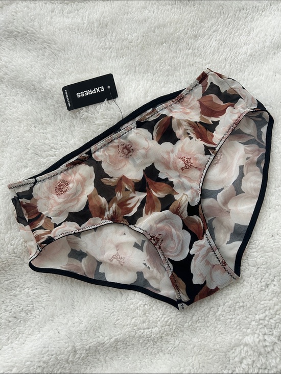 Express Other - NWT Express Floral Mesh Panty